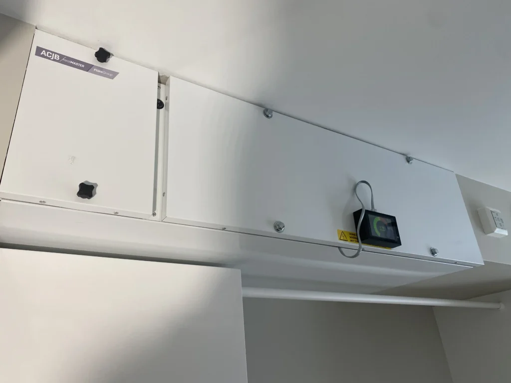 ACJB luftvärmeaggregat med Ohmigo Server, färdigmonterat hos kund